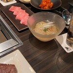 焼肉うしごろ - 【究極の黒タン薄切り】 【特製冷麺】【カクテキ】