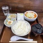 もつ煮屋 日の出 - もつ煮並（ネギ多め）　ご飯普通