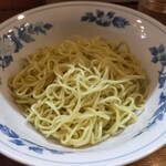 丸長 - 店内の壁には太麺も選べるらしい貼り紙あり