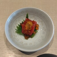 築地 孫右衛門 ミント神戸店 - マグロの上にウニいくらぞえ