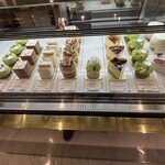 LESS by Gabriele Riva & Kanako Sakakura - 