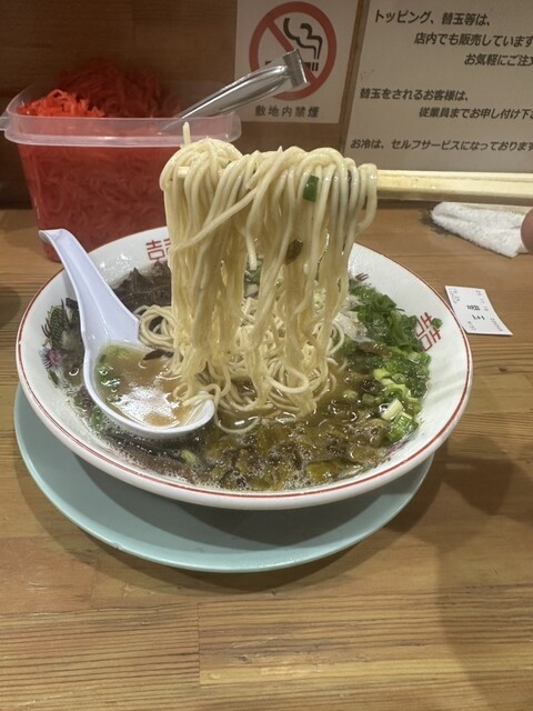 しぇからしか 梅田店 - 東梅田/ラーメン | 食べログ