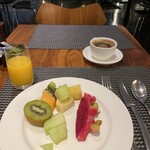 Latitude 27 Kitchen & Bar - 