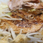 ラーメン二郎 - 炙