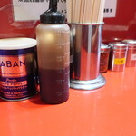 ラーメン二郎 - 卓上調味料