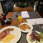 Latitude 27 Kitchen & Bar - 料理写真: