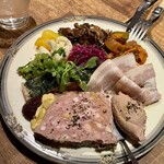 Trattoria DUE - 前菜盛り合わせ（ハーフ）