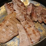 仙台牛たん 伊達サーモン 三代目 文治 - 