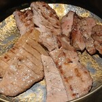 仙台牛たん 伊達サーモン 三代目 文治 - 