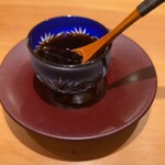 銀座 静香庵 - 切子の器に入った「雪室（ゆきむろ）コーヒーゼリー」
