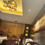 四川名菜 川府 - 個室っぽい部屋がいくつもあってとても落ち着く　奥は景色が良いらしいです