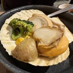 札幌海鮮丼専門店 すしどんぶり - ホタテバター焼き