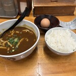 麺房てうち庵 - カレーうどん515円、後入れごはん（大）130円、無料券の温玉