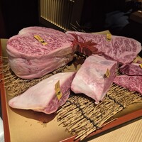 純和牛焼肉 無限亭。 - 