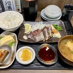 わら焼きと寿司 駅前 - 