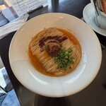 紅ズワイガニらぁ麺 まるはち屋 - 今が旬　セコ蟹そば！！