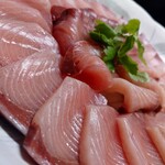 駅前漁港 - 寒ぶりのしゃぶしゃぶ コースのみ