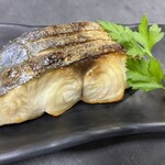 駅前漁港 - サワラの塩焼き