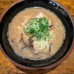 博多屋台ラーメンつぼちゃん - 