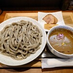 御影麺 鏑矢 - 御影つけめん 中 1,400円　麺増し100グラム 200円