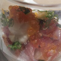 魚菜由良 鼎 - ◯刺し身のアップ〜(^_-)❤