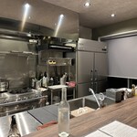 Au lapin agile - 【2025.11.20(木)】店内の写真