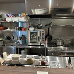 Au lapin agile - 【2025.11.20(木)】店内の写真