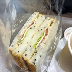 ベーカリー＆カフェ カスカード - 