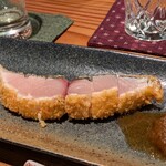 SAKEと肴 智くら - サワラのレアフライに自家製ソース