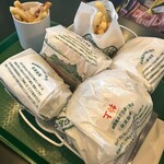 ラッキーピエロ - 