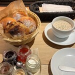 les joues de BeBe - 4種のパンセット800円とスープ200円