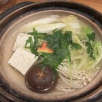 炉辺人 - あったか湯とうふ680円、熱々で身体の芯から温まる