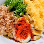 伊勢醤油本舗 - 伊勢うどんを作ってみた(海老天2尾、ねぎ、かつお節トッピング)
