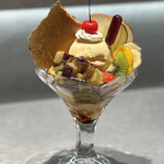 パフェ、珈琲、酒、佐藤 - 