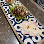 ピッツェリア オステリア カポ - 自家製ハム タコのカルパッチョ イタリヤのオムレツ