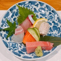 魚と炭と鉄板と ととと - 季節のお任せ造り盛り①