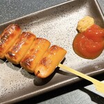 三酉屋 - チョリソ串165円