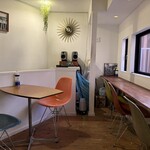 エースパイス&ビーツ - 2階待合室