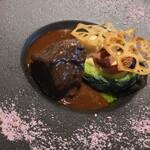CACHETTE chez. T. et. Y - 牛ほほ肉の赤ワイン煮込み