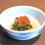 水炊き もつ鍋 博多廊 - 法蓮草 菊花のお浸し