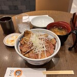 十勝豚丼 いっぴん ステラプレイス店 - 