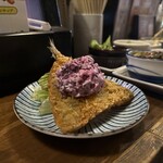立喰酒場 金獅子 堺筋本町店 - しば漬けタルタルのアジフライ