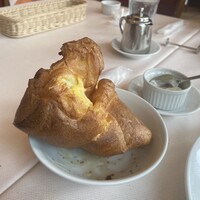 トラットリア グランボッカ - 塩バターとメープルシロップをたっぷりつけて