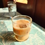 シャンティ - 食後のセルフサービスドリンクは3種。本日は"アイスコーヒー"で。
