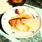 シャンティ - "鮭"も"玉ねぎ"も、しっかり堪能できる量が嬉しい。