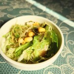 シャンティ - 予め掛けられている、洋風ドレッシングが旨い。