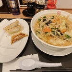 松軒中華食堂 - 料理写真: