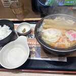 資さんうどん - もつ鍋うどん1100円と小ライス150円