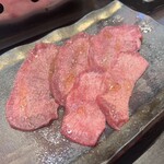 黒毛和牛タンとハラミ 焼肉ごりちゃん - 