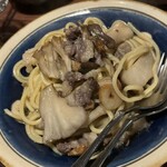 ジビエ料理 あまからくまから - あなぐまとキノコのペペロンチーノ